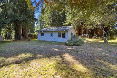 Exterior - 16960-16962 Taylor Ln, Occidental, CA 95465 photo 6 of 13