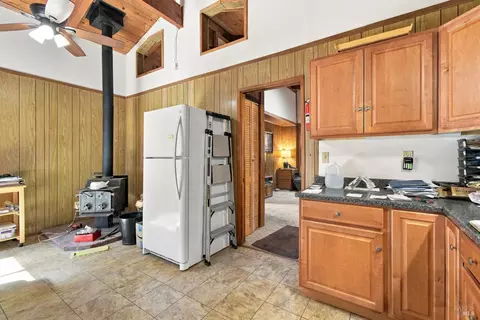 Entry Way - 16960-16962 Taylor Ln, Occidental, CA 95465 photo 1 of 1