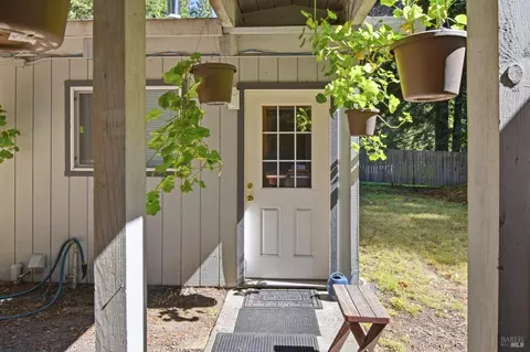 Exterior - 16960-16962 Taylor Ln, Occidental, CA 95465 photo 7 of 13