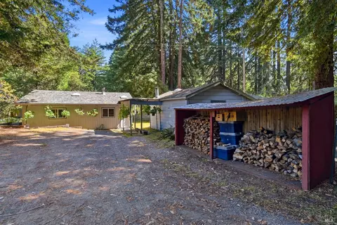 Exterior - 16960-16962 Taylor Ln, Occidental, CA 95465 photo 3 of 13