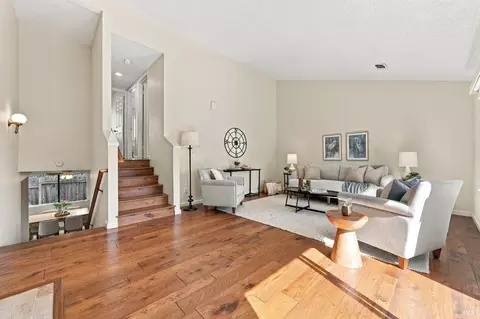 Living - 331 E T St, Benicia, CA 94510 photo 2 of 7