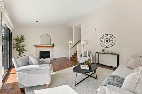 Living - 331 E T St, Benicia, CA 94510 photo 3 of 7
