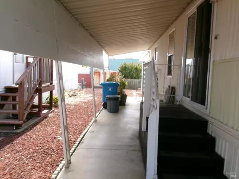 17 Bayberry St, Vallejo, CA 94589 photo 3