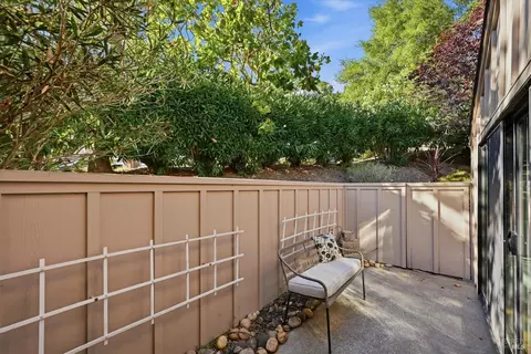 Exterior - 7 Josefa Ct, Novato, CA 94949 photo 4 of 9
