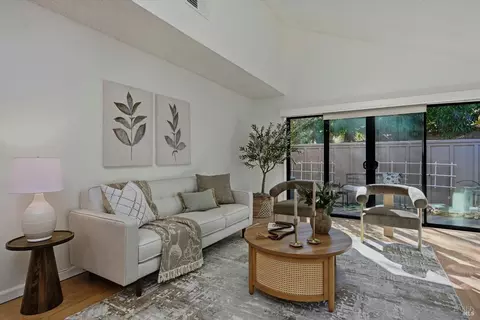 7 Josefa Ct, Novato, CA 94949
