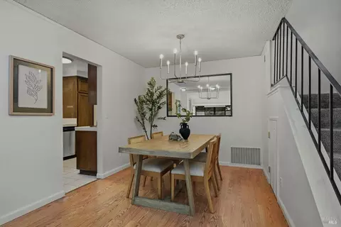 Dining - 7 Josefa Ct, Novato, CA 94949 photo 2 of 3