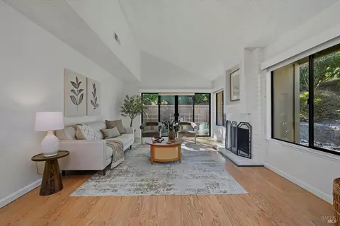 Living - 7 Josefa Ct, Novato, CA 94949 photo 4 of 4