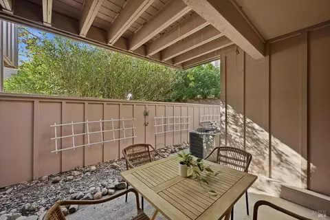 Exterior - 7 Josefa Ct, Novato, CA 94949 photo 3 of 9
