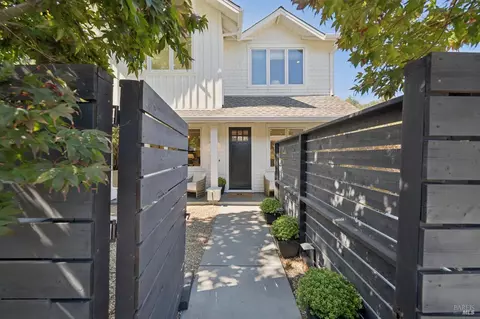 7 Locust Ave, Larkspur, CA 94939