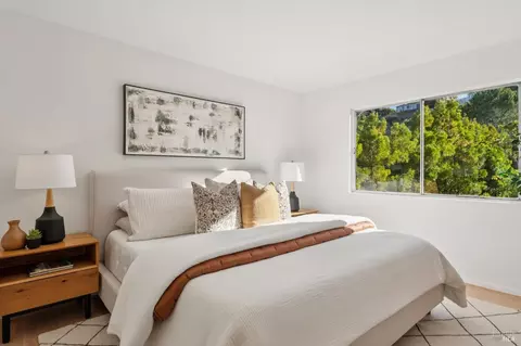 Bedroom - 108 Lakeside Dr, Corte Madera, CA 94925 photo 2 of 8