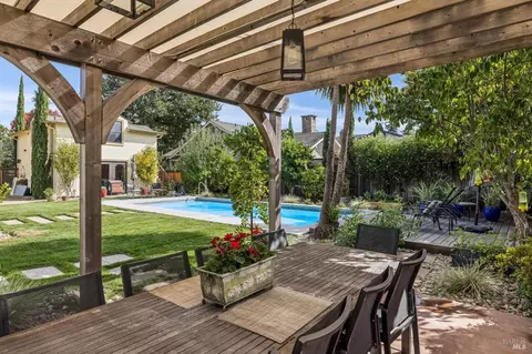Exterior - 483 E Napa St, Sonoma, CA 95476 photo 2 of 32