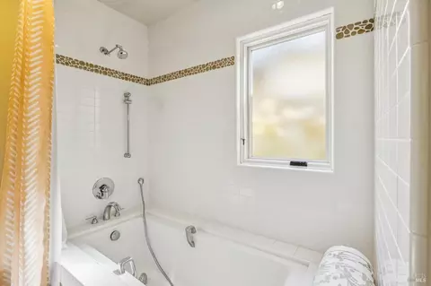 Bath - 483 E Napa St, Sonoma, CA 95476 photo 10 of 12