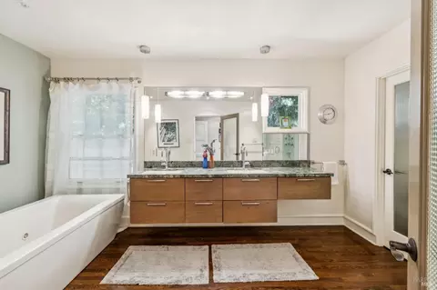 Bath - 483 E Napa St, Sonoma, CA 95476 photo 1 of 12
