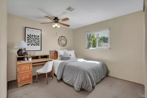Bedroom - 156 Heartwood Ct, Vallejo, CA 94591 photo 1 of 2