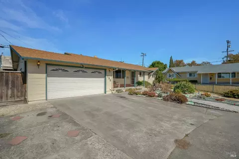 Exterior - 156 Heartwood Ct, Vallejo, CA 94591 photo 3 of 8
