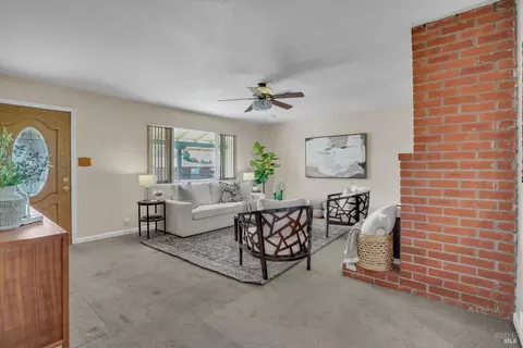 Living - 156 Heartwood Ct, Vallejo, CA 94591 photo 1 of 3