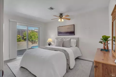Bedroom - 156 Heartwood Ct, Vallejo, CA 94591 photo 2 of 2