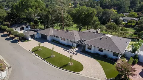 23 Prestwick Ct, Novato, CA 94949