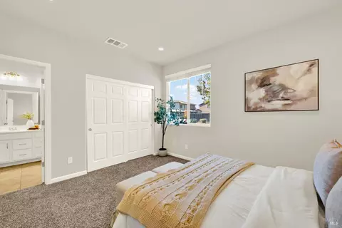 Bedroom - 1680 Gold St, Dixon, CA 95620 photo 10 of 10