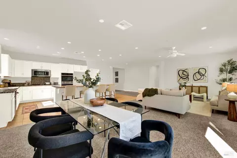 Dining - 1680 Gold St, Dixon, CA 95620 photo 3 of 3