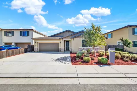 Exterior - 1680 Gold St, Dixon, CA 95620 photo 3 of 11