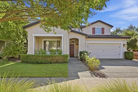 Exterior - 7648 12th Hole Dr, Windsor, CA 95492 photo 2 of 5