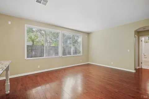 Living - 7648 12th Hole Dr, Windsor, CA 95492 photo 5 of 9