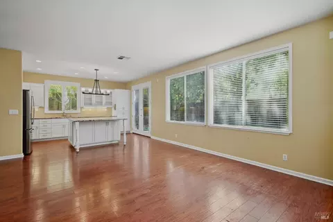 Living - 7648 12th Hole Dr, Windsor, CA 95492 photo 8 of 9