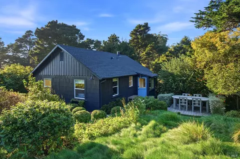 398 Ocean Pkwy, Bolinas, CA 94924