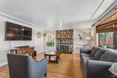 Living - 151 Greenfield Ave, Vallejo, CA 94590 photo 1 of 2