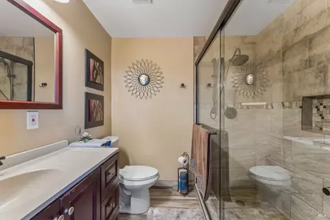 Bath - 151 Greenfield Ave, Vallejo, CA 94590 photo 2 of 4