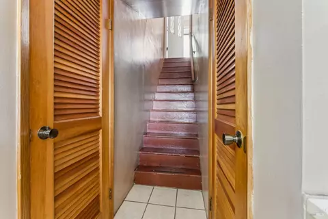 Entry Way - 151 Greenfield Ave, Vallejo, CA 94590 photo 1 of 1
