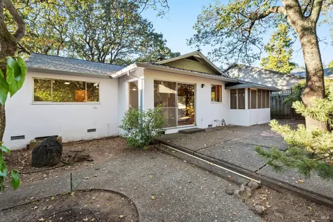Exterior - 580 E Thomson Ave, Sonoma, CA 95476 photo 4 of 7