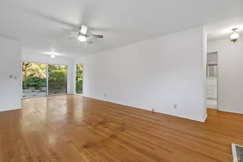 Living - 580 E Thomson Ave, Sonoma, CA 95476 photo 2 of 5