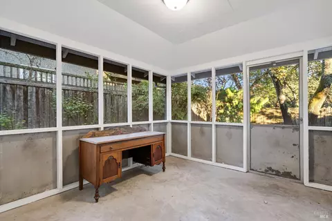 Exterior - 580 E Thomson Ave, Sonoma, CA 95476 photo 2 of 7