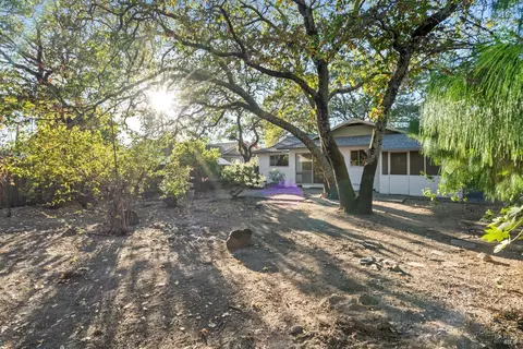 Exterior - 580 E Thomson Ave, Sonoma, CA 95476 photo 3 of 7