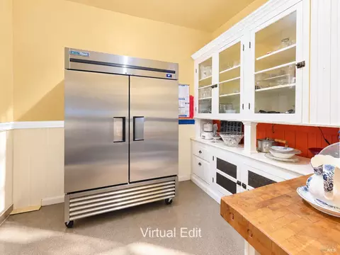 Kitchen - 302 N Main St, Cloverdale, CA 95425 photo 3 of 3