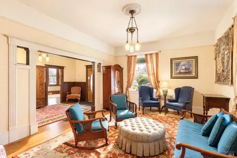 Living - 302 N Main St, Cloverdale, CA 95425 photo 1 of 6