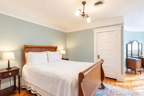Bedroom - 302 N Main St, Cloverdale, CA 95425 photo 2 of 13