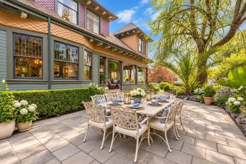 Exterior - 302 N Main St, Cloverdale, CA 95425 photo 8 of 15