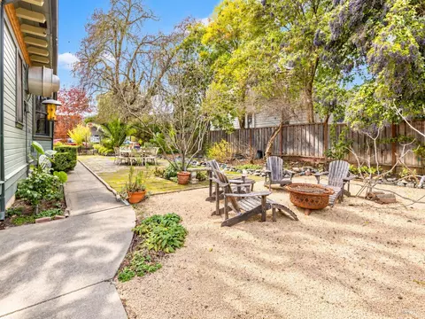 Exterior - 302 N Main St, Cloverdale, CA 95425 photo 9 of 15