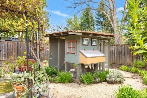 Exterior - 302 N Main St, Cloverdale, CA 95425 photo 13 of 15
