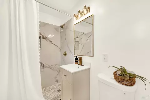 Bath - 15 Falcon Dr, Vallejo, CA 94589 photo 3 of 4