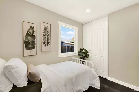 Bedroom - 15 Falcon Dr, Vallejo, CA 94589 photo 2 of 9