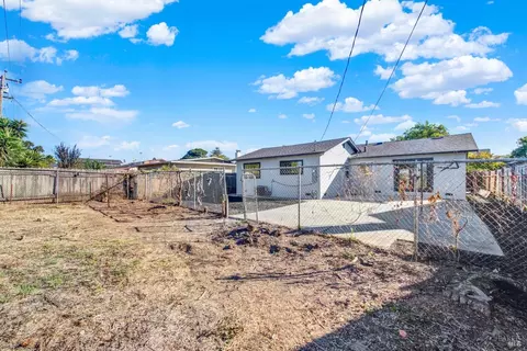 Exterior - 15 Falcon Dr, Vallejo, CA 94589 photo 9 of 12