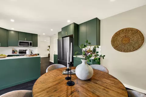 Dining - 15 Falcon Dr, Vallejo, CA 94589 photo 4 of 4