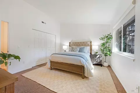 Bedroom - 1609 Monroe Ct, Petaluma, CA 94954 photo 2 of 3