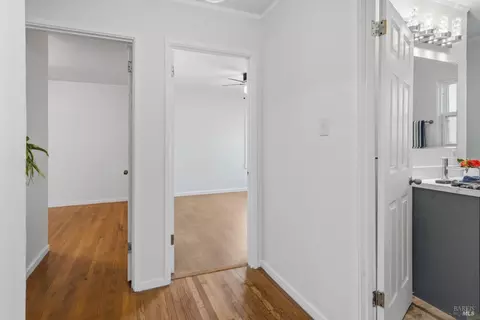 Entry Way - 427 5th St, Vallejo, CA 94590 photo 3 of 3