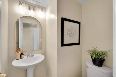 Bath - 498 E St, Benicia, CA 94510 photo 1 of 3