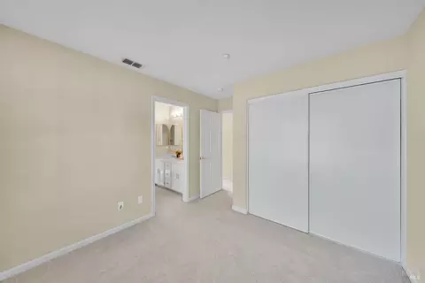 Bedroom - 498 E St, Benicia, CA 94510 photo 6 of 6
